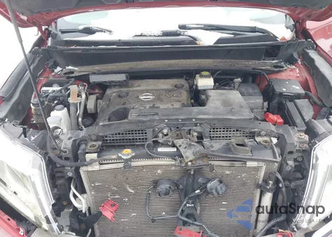 2014 Nissan Pathfinder Platinum/S/Sl/Sv z USA, uszkodzony, nr VIN 5N1AR2MM5EC693152